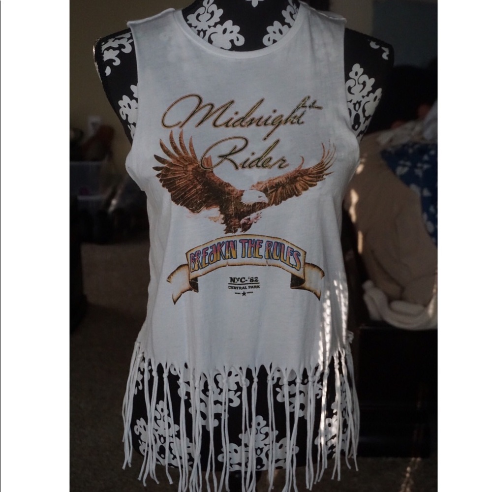 Graphic fringe tee🤘